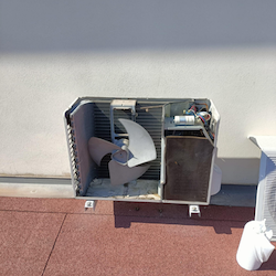 Intervento assistenza climatizzatori Climacalor